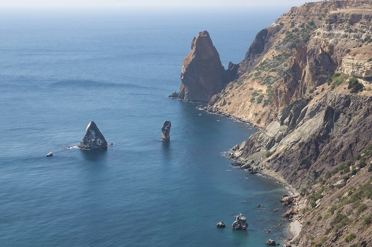 Мыс Фиолент в Севастополе — скалы и Чёрное море